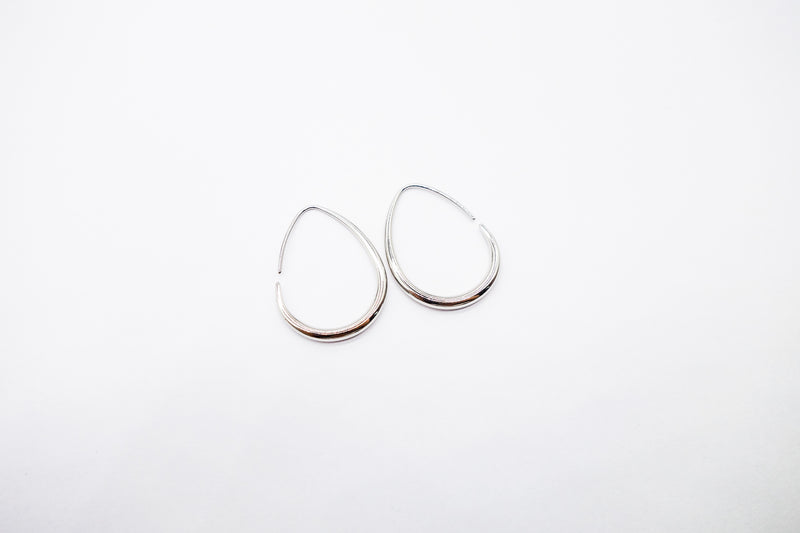 arion silver earring