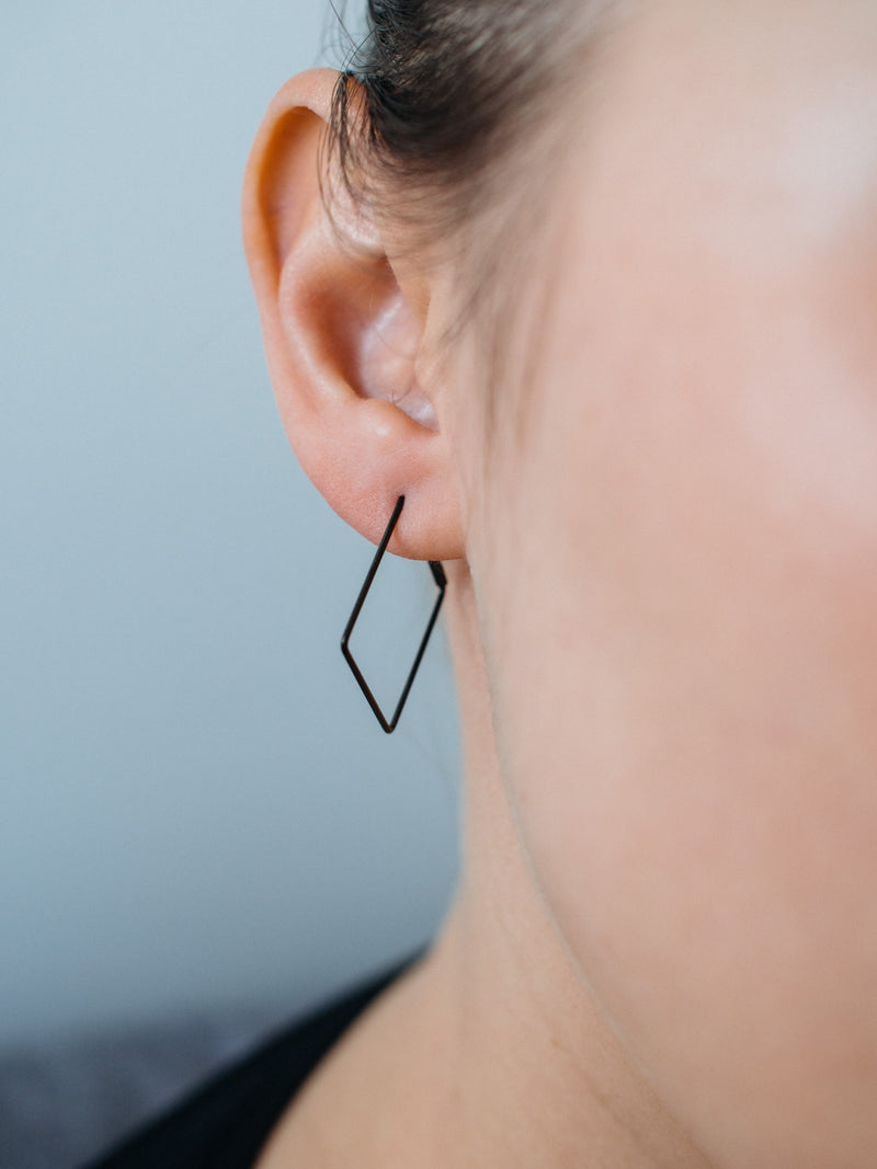arion jewelry black earrings