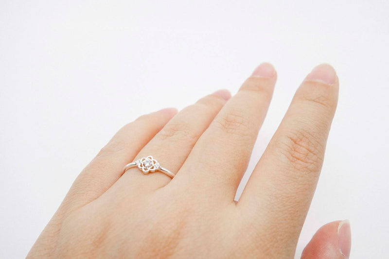 Arion Silver Flower ring